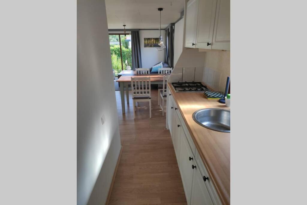 Willa Een Gezellige Chalet Met Zonnige Buitenruimte Op De Veluwe! Putten Zewnętrze zdjęcie