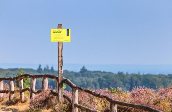 Willa Een Gezellige Chalet Met Zonnige Buitenruimte Op De Veluwe! Putten Zewnętrze zdjęcie